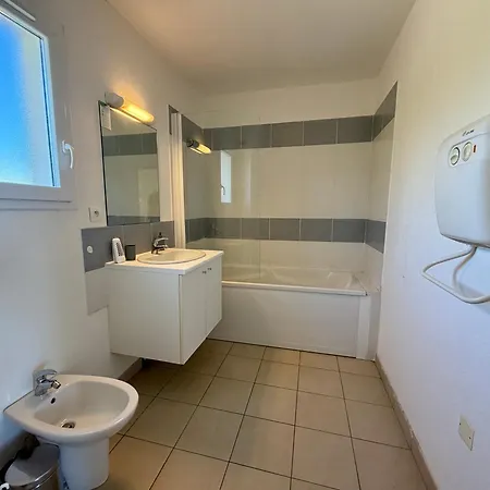 Apartment T2 Acqualinda Acces Piscine Terrasse Parking *
