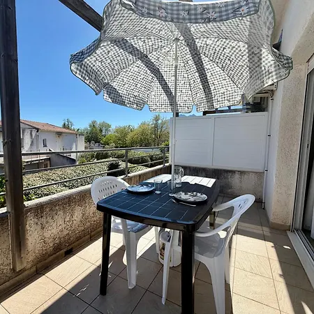 T2 Acqualinda Acces Piscine Terrasse Parking